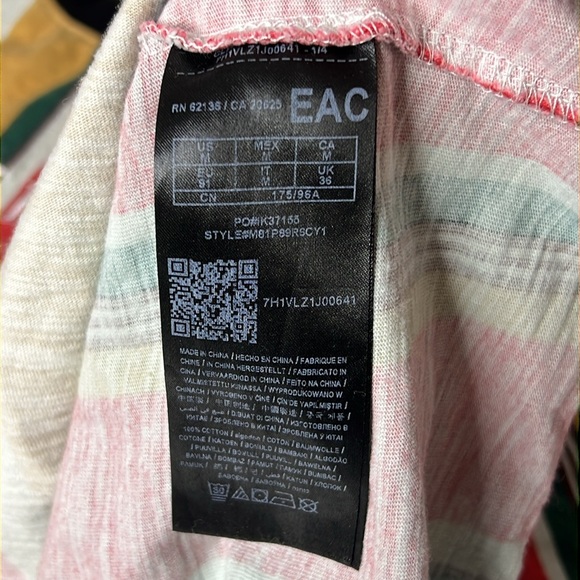 VTG GUESS David Sayer Vertical Stripe T Shirt Embroidered US Flag Spellout Y2K M - Picture 13 of 16